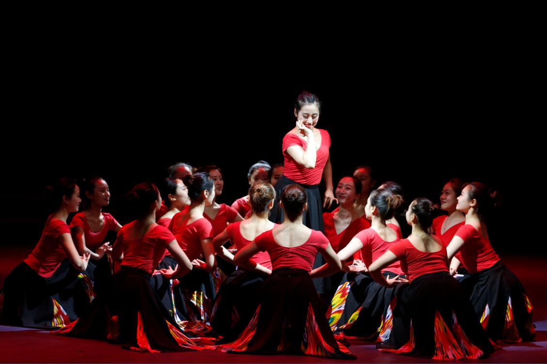 庆祝精英集团成立30周年暨第九届才艺大赛在北演剧场启动