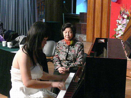 著名钢琴演奏家、教育家周广仁做客名人讲堂