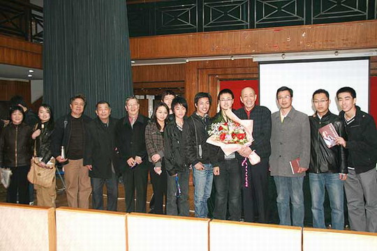 著名表演艺术家朱旭走进我院名人讲堂