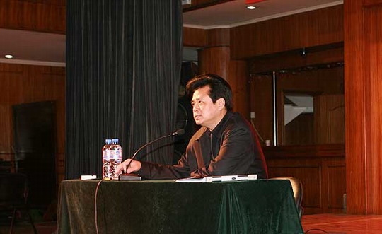 著名音乐节目主持人张树荣做客我院名人大讲堂