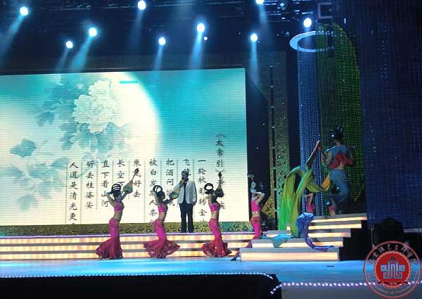舞蹈系学生参加中国教育电视台“中华诵-2011经典诵读春节晚