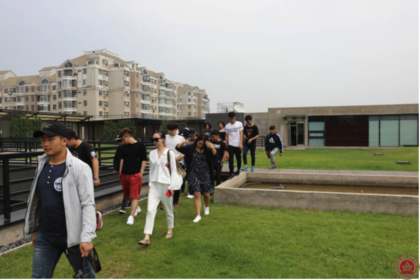 影视艺术系师生赴“视觉中国”参观交流活动