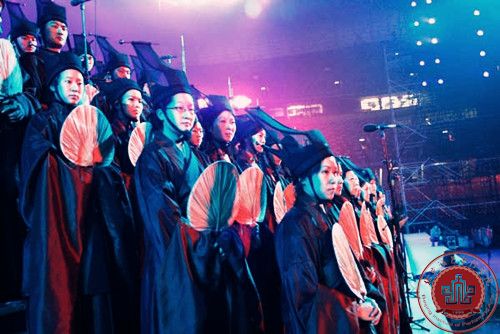 学生参加张艺谋鸟巢版《图兰朵》演出并担任主要合唱演员