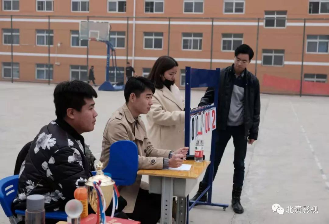 影视艺术系篮球比赛完美落幕