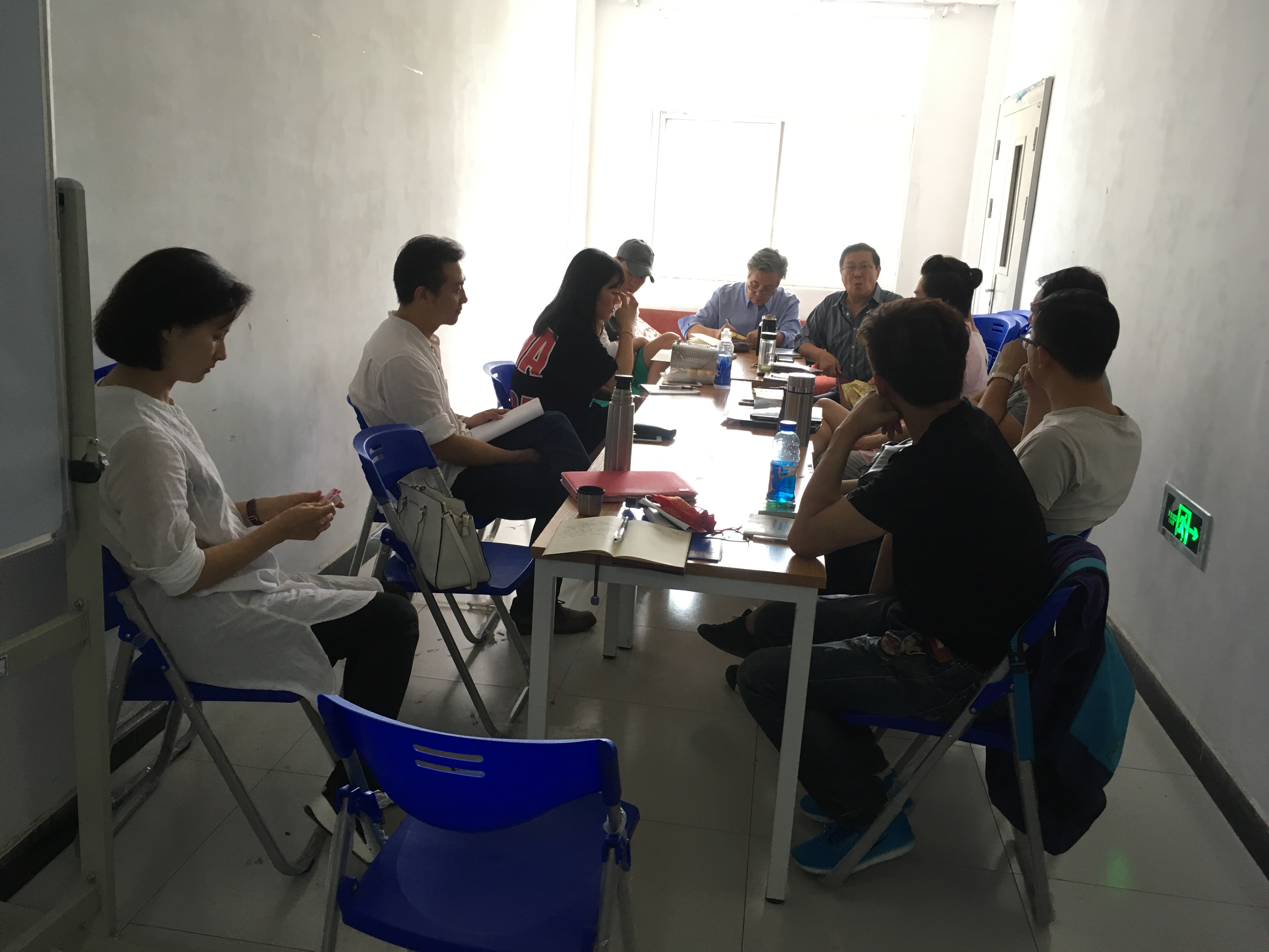 表演系召开15、16级教师研讨会