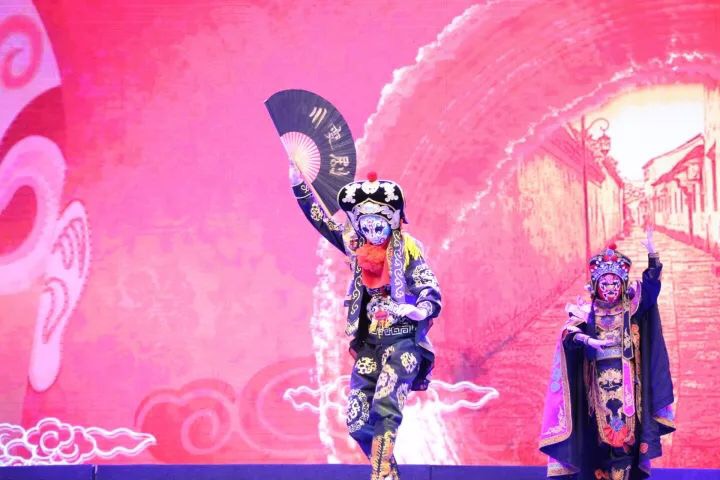 表演系举办第一届表演系迎新晚会 