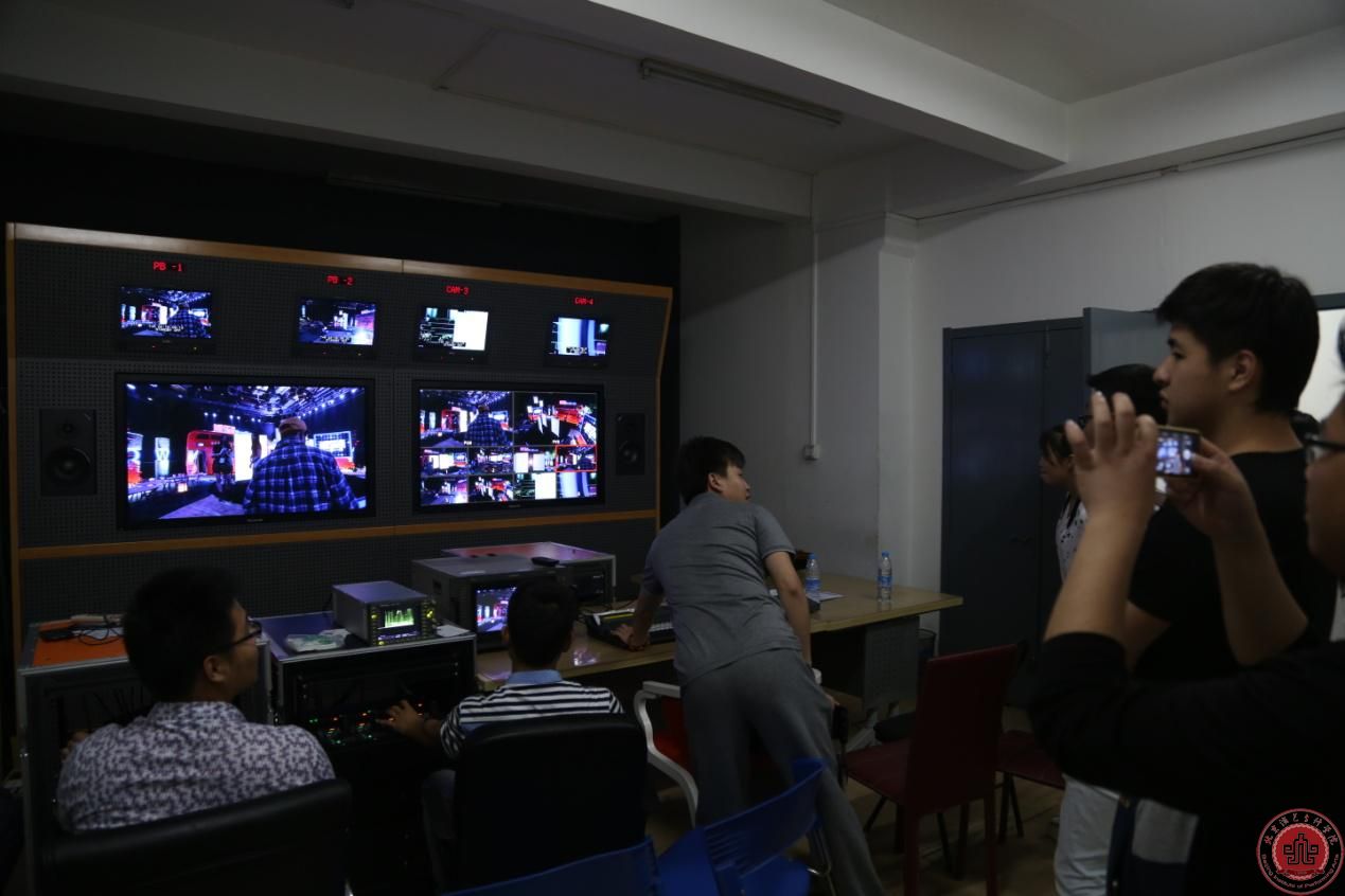 注重实操教学，培养实用型人才。