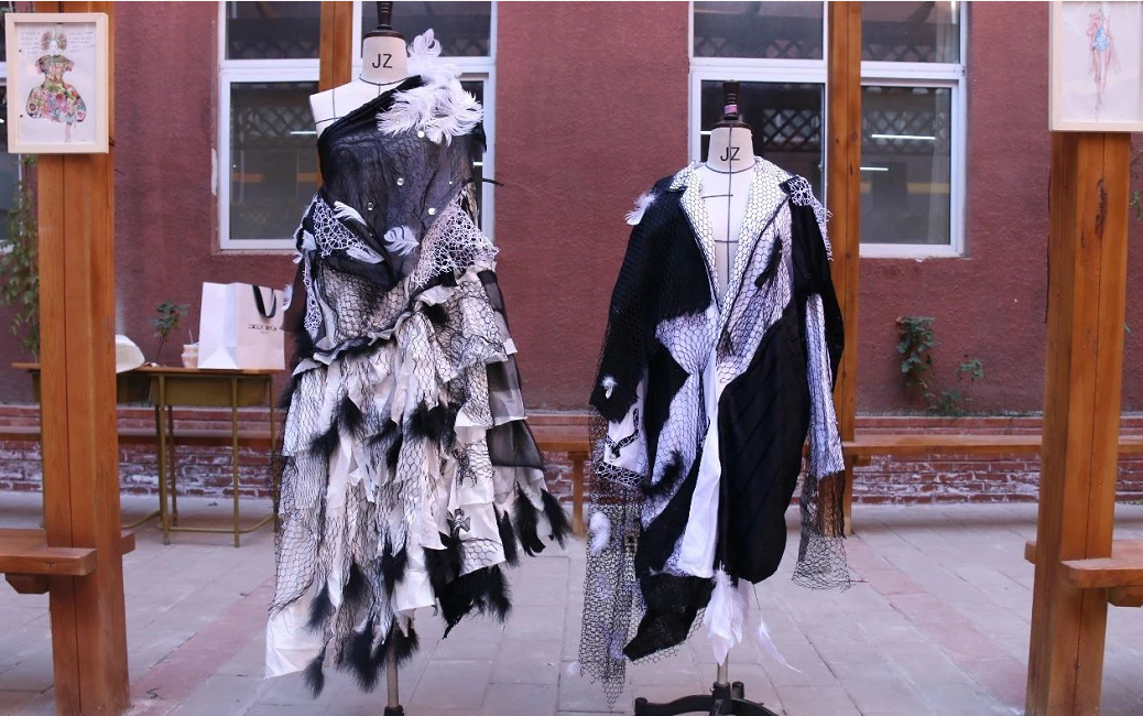 北京演艺专修学院艺术设计系“服装映像”艺术展成功举办