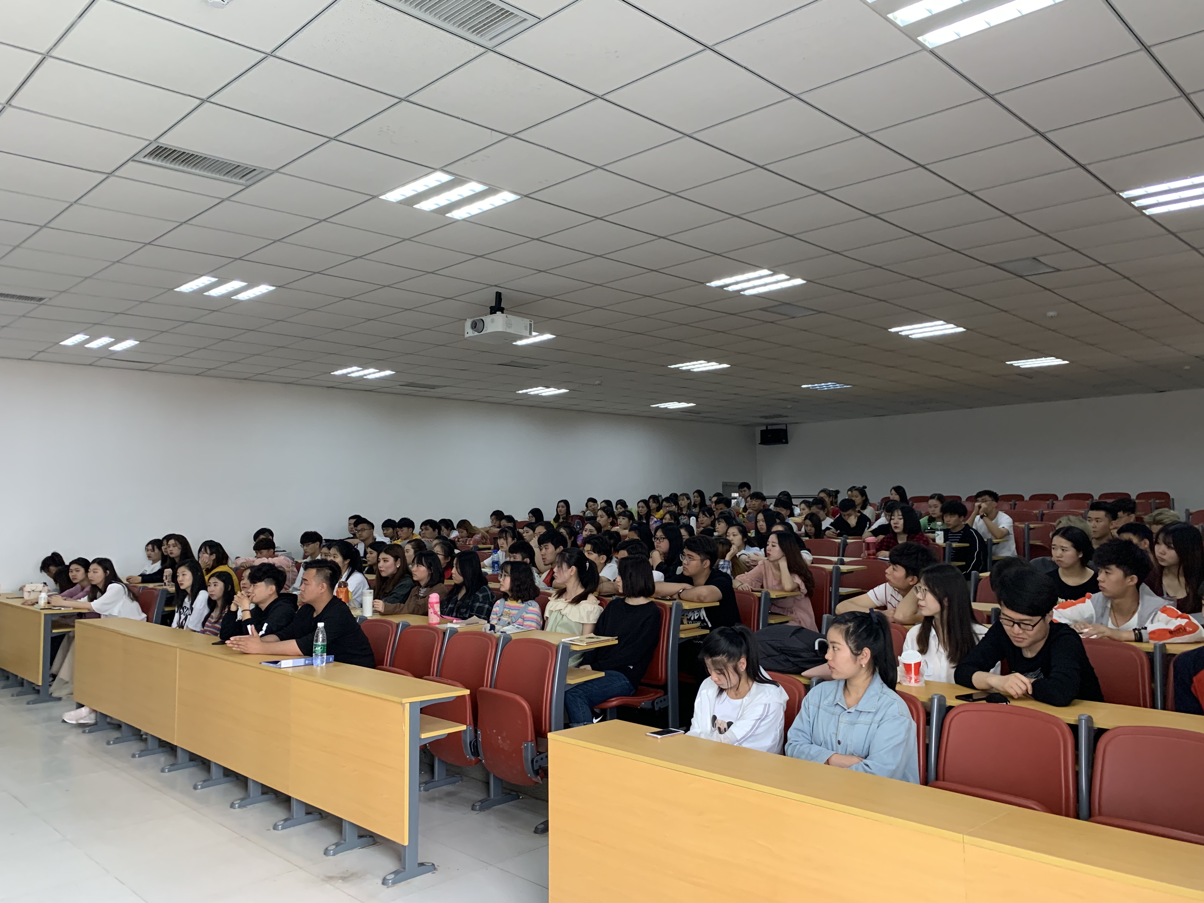 音乐系本学期第二次全系大会