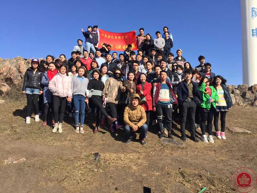 艺术设计系2014级驿马图采风写生行