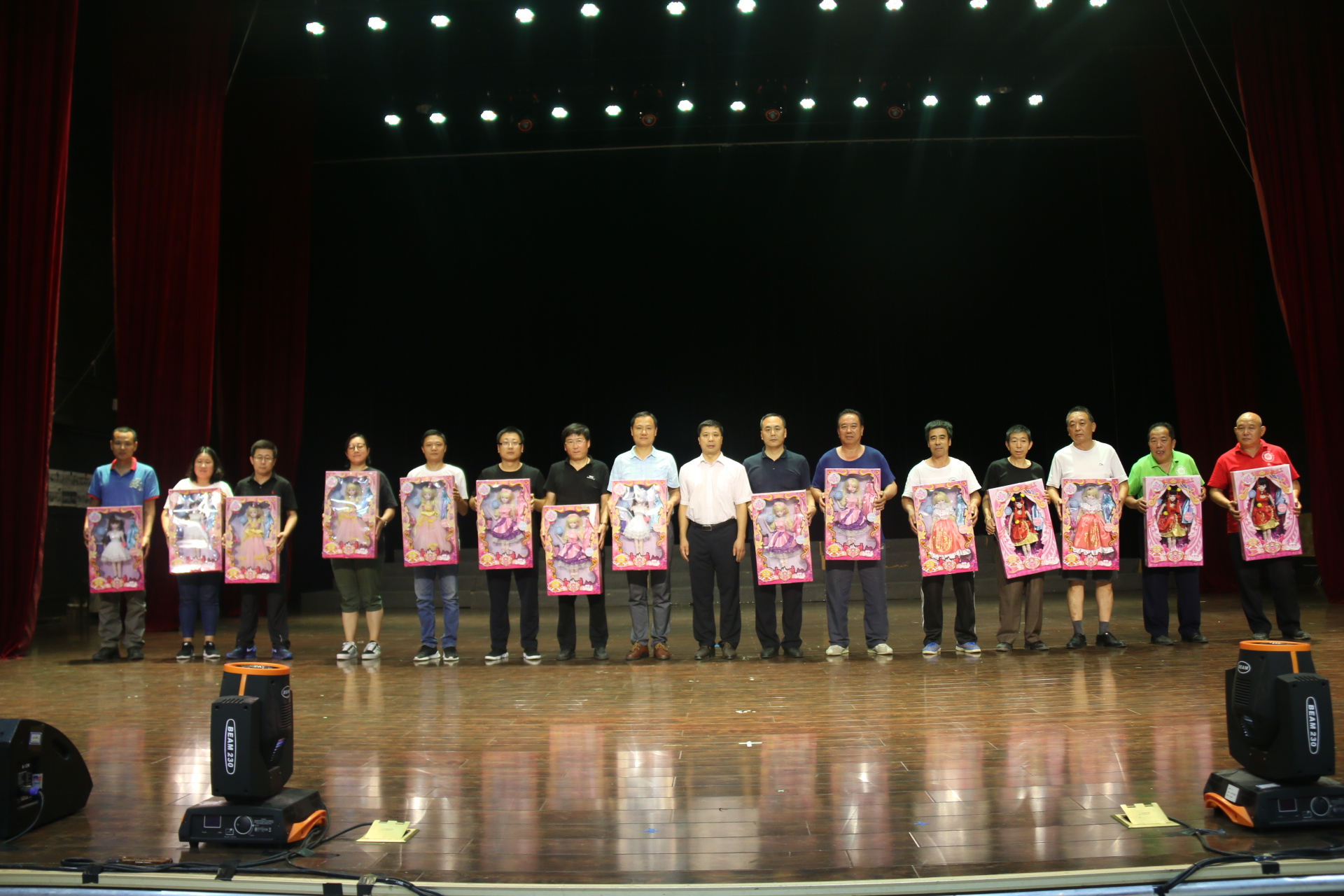 我院召开致28企业“未来之星”研修班保障人员表彰大会 我院召开致28企业“未来之星”研修班保障人员表彰大会