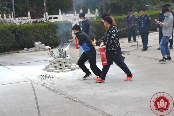 我院组织消防安全演练 我院组织消防安全演练