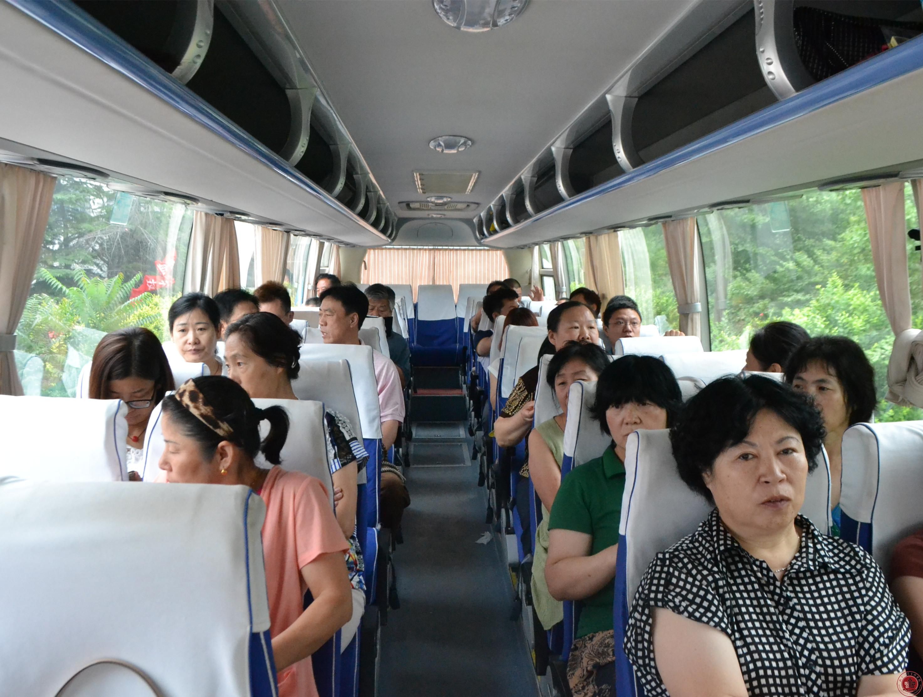 北京演艺学院组织全体员工进行体检