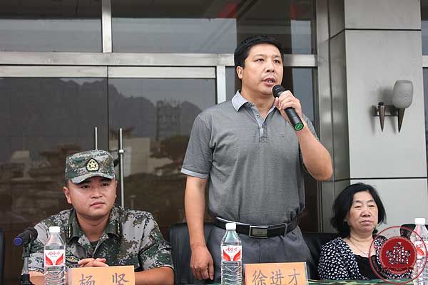 我院2013级新生军训拉开帷幕