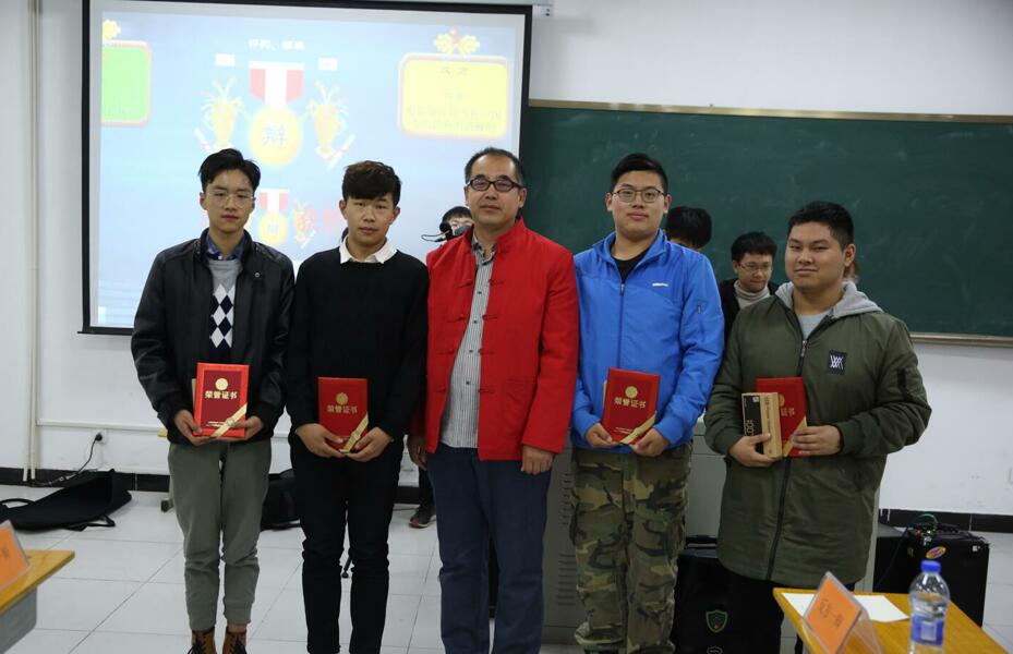 魅力学子 博辩青春 我院影视艺术系举行新生辩论赛