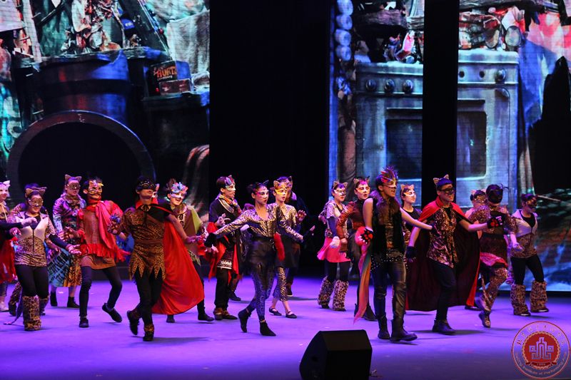 北京演艺专修学院隆重举行2017届毕业典礼