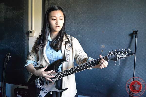 我院“3+3乐队”原创歌曲《我需要梦想》唱响校园 我院“3+3乐队”原创歌曲《我需要梦想》唱响校园