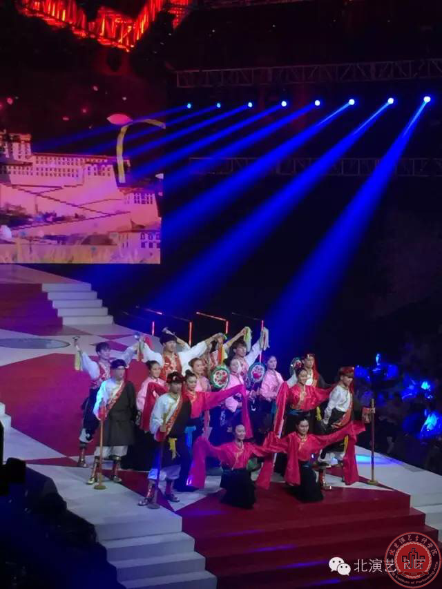 我院舞蹈系学生受邀参加星光大道获周冠军 我院舞蹈系学生受邀参加星光大道获周冠军