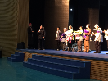 《黄土谣》终场 《黄土谣》终场