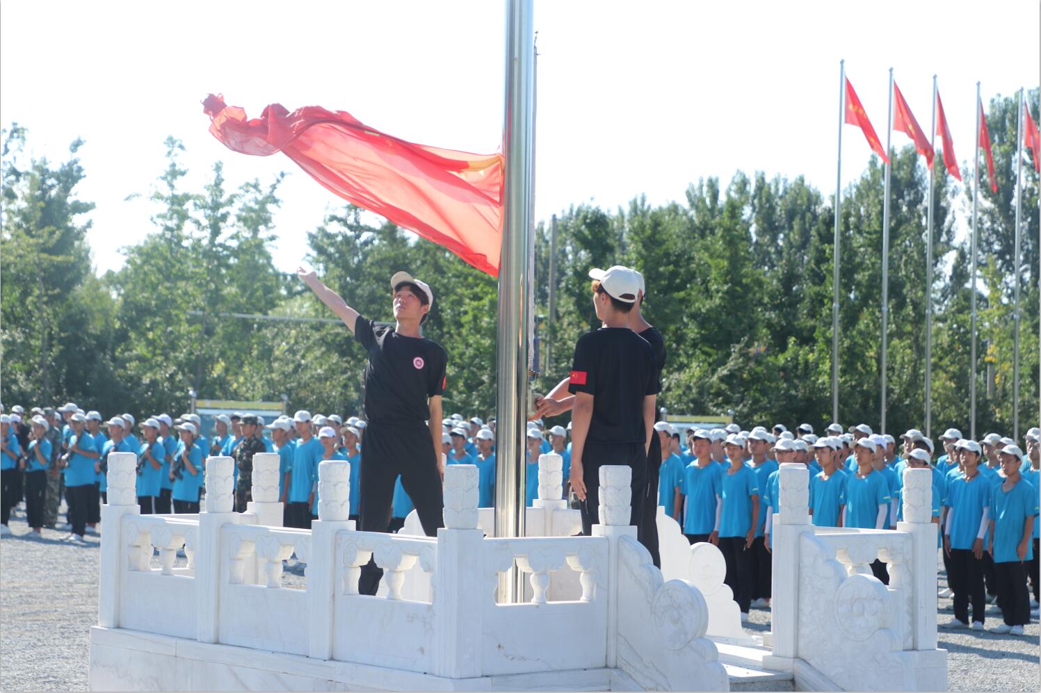 北京演艺专修学院2018级新生军训闭营仪式圆满结束 北京演艺专修学院2018级新生军训闭营仪式圆满结束