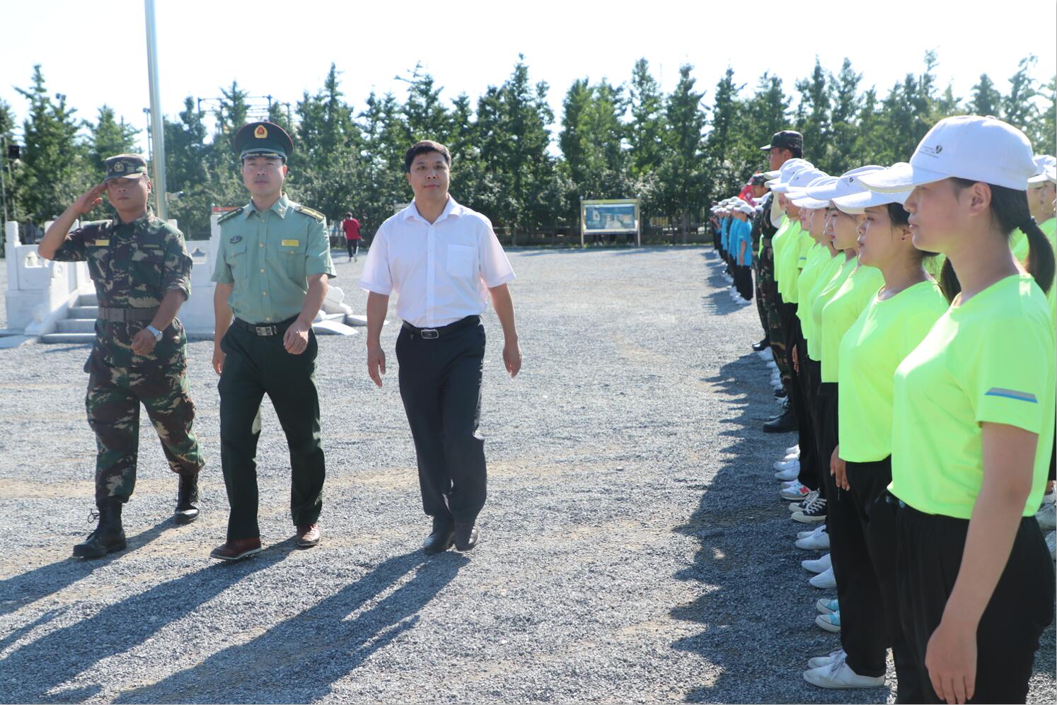 北京演艺专修学院2018级新生军训闭营仪式圆满结束 北京演艺专修学院2018级新生军训闭营仪式圆满结束