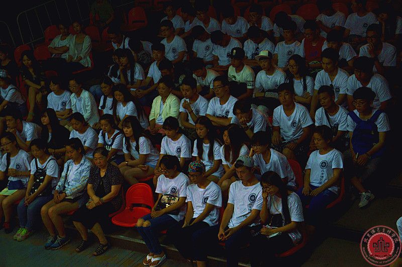 著名编剧、导演乌兰塔娜走进北京演艺专修学院