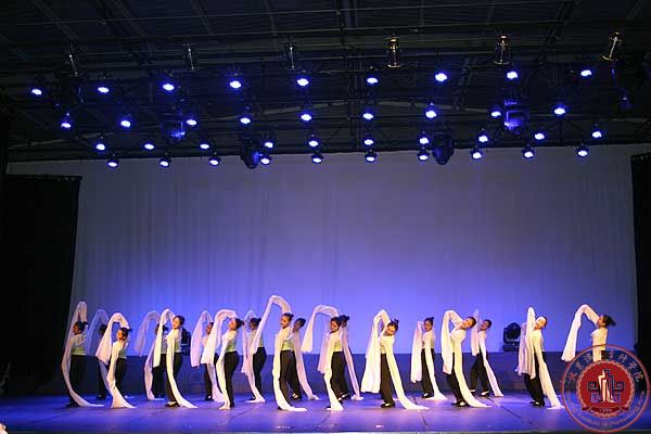 舞蹈系教学汇报演出获好评