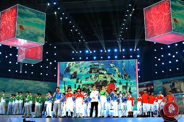 北演合唱团圆满完成央视“雷锋,我们的榜样”专题片节目 北演合唱团圆满完成央视“雷锋,我们的榜样”专题片节目