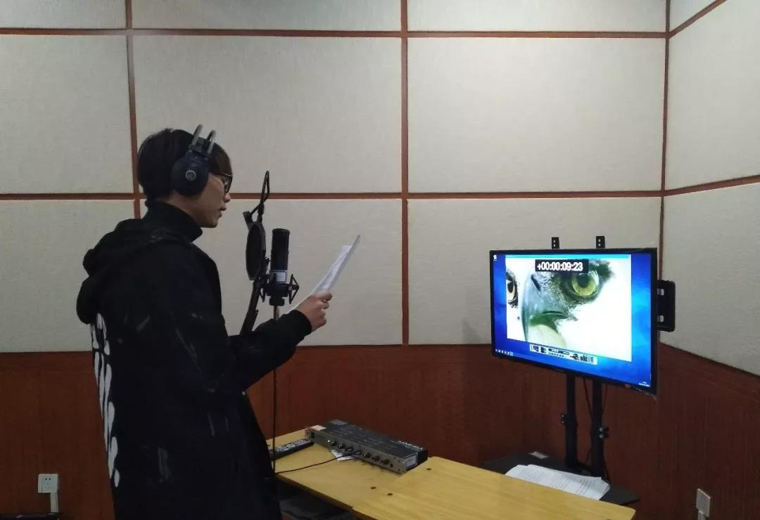 朝气蓬勃 不断进步 新学期 新目标 朝气蓬勃 不断进步 新学期 新目标