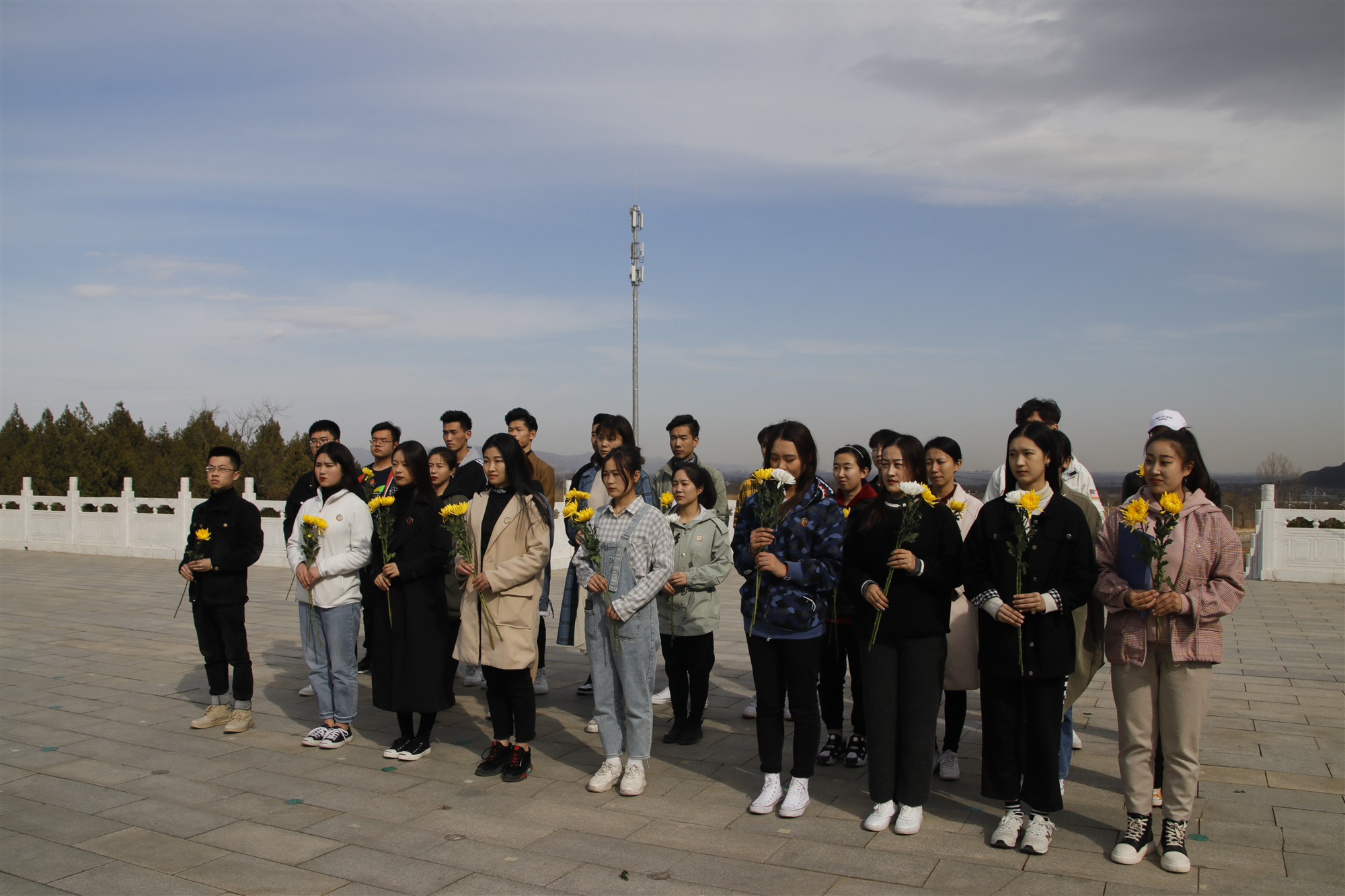 团日活动|缅怀革命先烈弘扬革命精神