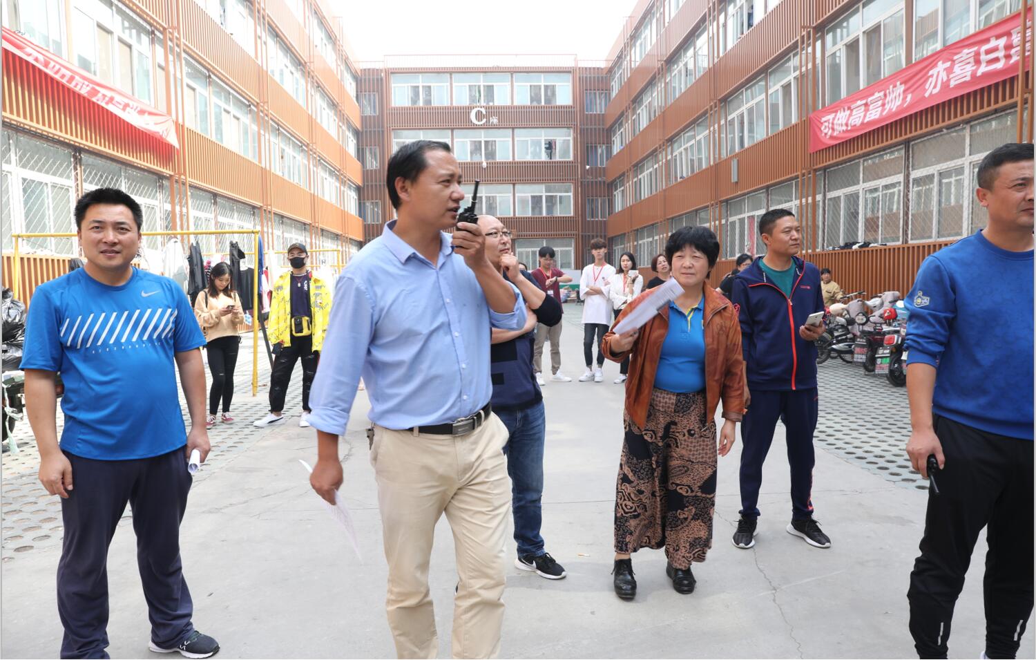 北京演艺专修学院举行2018级新生消防安全逃生应急演练 北京演艺专修学院举行2018级新生消防安全逃生应急演练