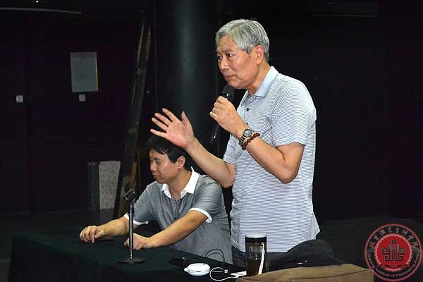 著名词曲作家、我院流行音乐学院院长付林为2013级新生讲座