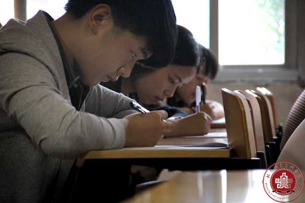 江山代有才人出 招新换届易新颜