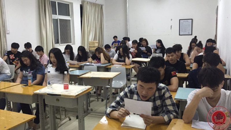 学生经典诵读 弘扬传统文化