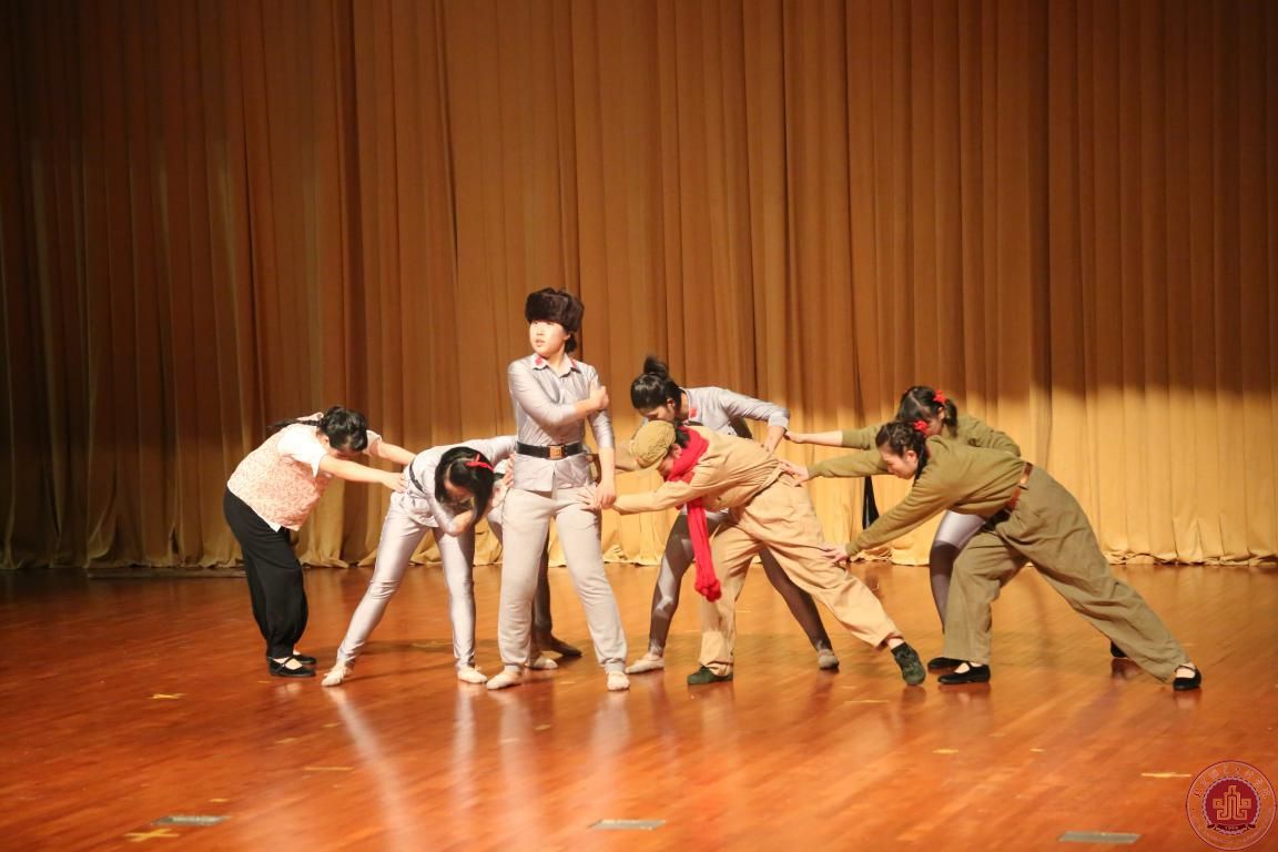 北京演艺专修学院文管系赴公安部演出