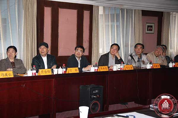 集团领导莅临北京演艺专修学院召开表彰大会 集团领导莅临北京演艺专修学院召开表彰大会