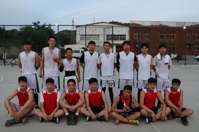 北京演艺专修学院成功举办第二十届篮球联赛 北京演艺专修学院成功举办第二十届篮球联赛