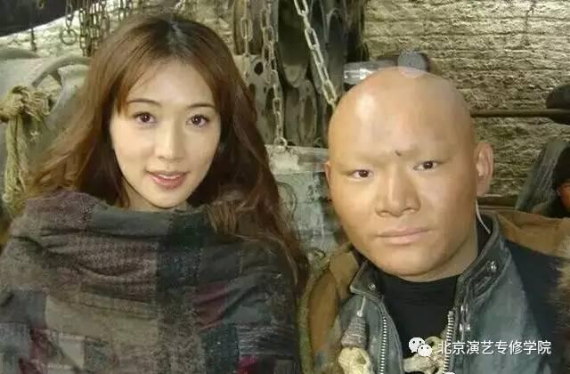 我院毕业生余辛参演电视剧《青年霍元甲》在央视热播