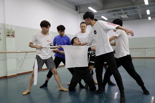 北平遇上中国舞|舞剧《金蝉塑与糖人宝》排练纪实 北平遇上中国舞|舞剧《金蝉塑与糖人宝》排练纪实