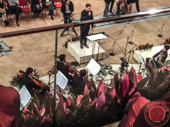 我院音乐系学生参演“2016英蓝圣诞歌剧音乐会” 我院音乐系学生参演“2016英蓝圣诞歌剧音乐会”