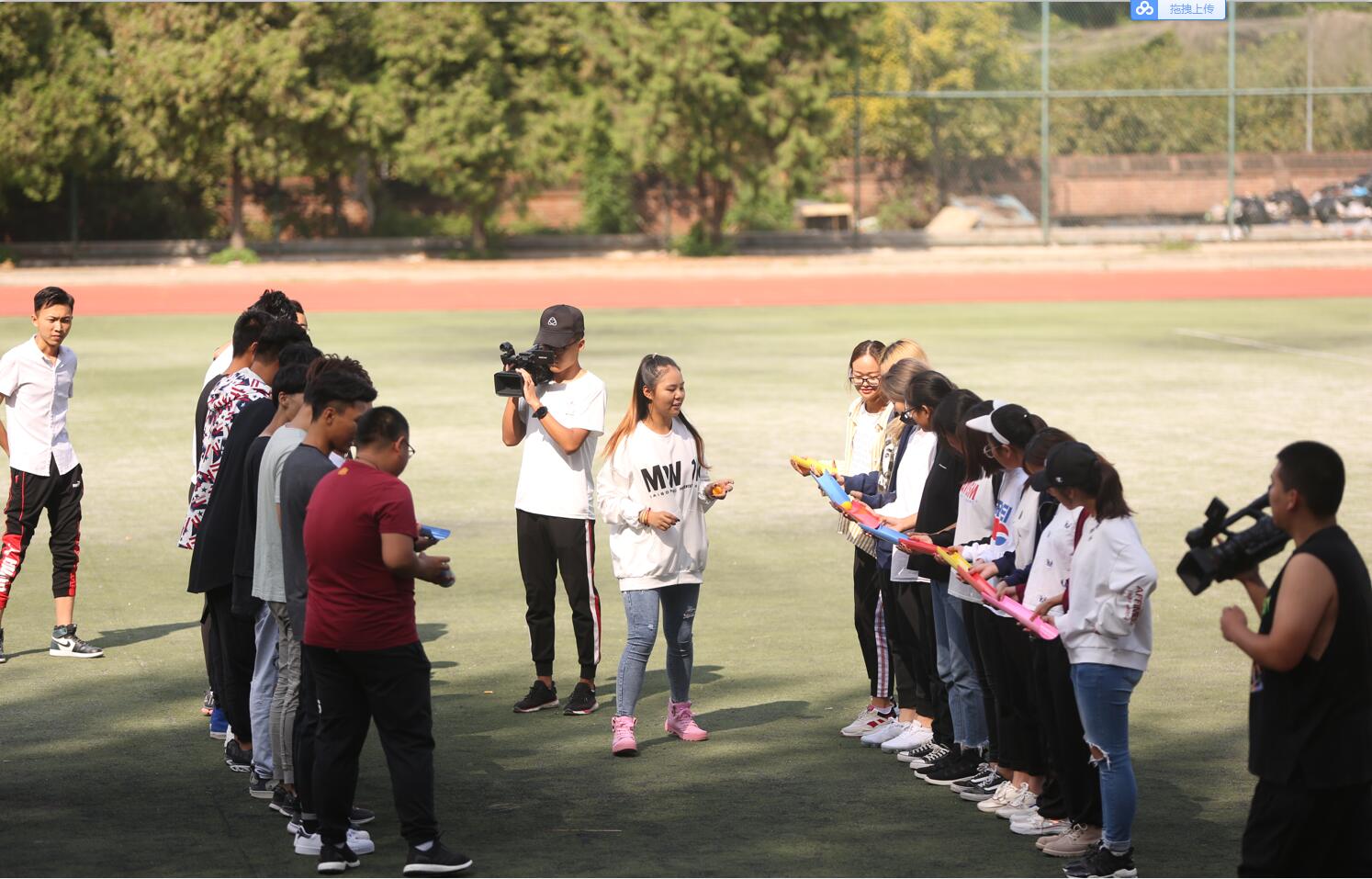 释放自我 享受美好时光——我院影视艺术系举办拓展训练活 释放自我 享受美好时光——我院影视艺术系举办拓展训练活