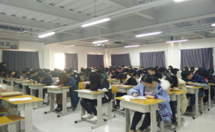 【教务处】2016-2017学年第一学期期末文化课考试圆满结束