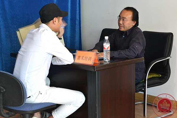 学院举办2014年第二次校园招聘会