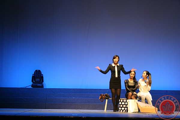 播音主持系《请记得最初真心》主题演出会在演艺中心举行