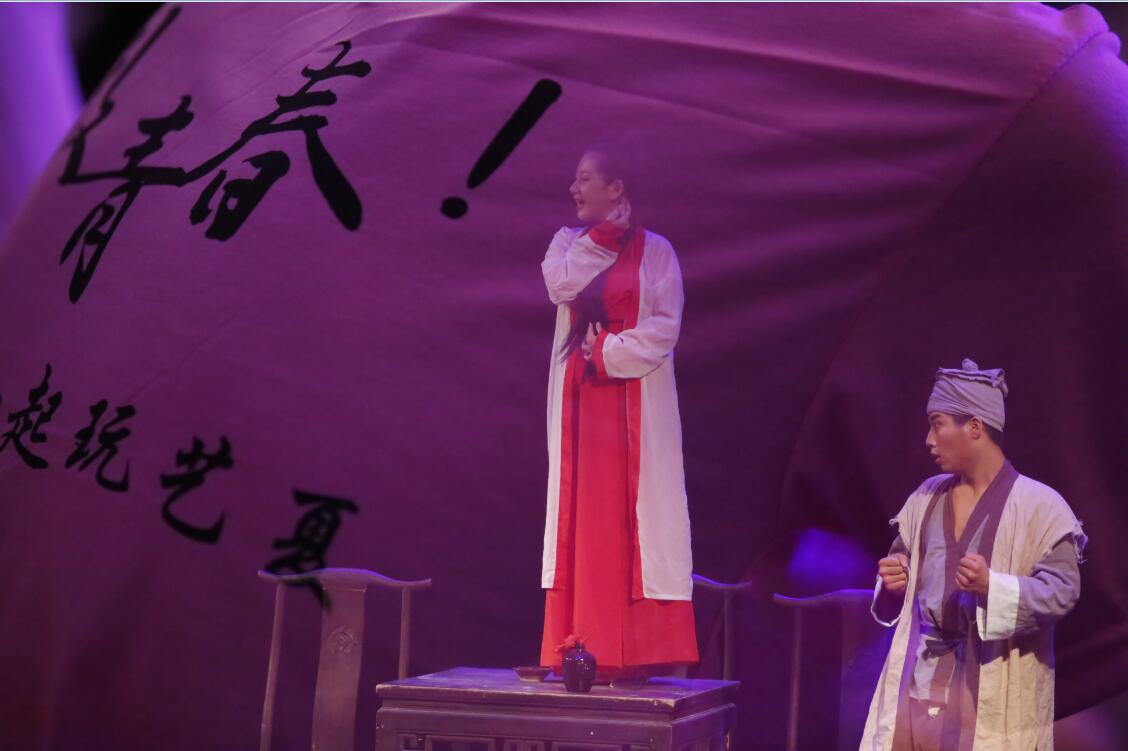 玩艺夏”夏令营之三|勇登长城、欣赏经典话剧篇 玩艺夏”夏令营之三|勇登长城、欣赏经典话剧篇