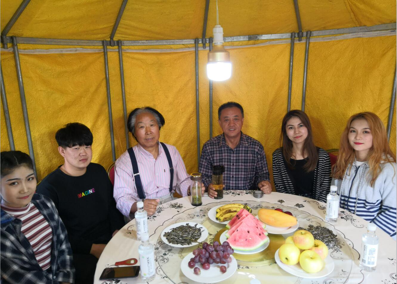 我院各院系师生与18级新疆少数民族学生欢度古尔邦节 我院各院系师生与18级新疆少数民族学生欢度古尔邦节