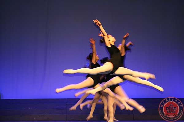 舞蹈系教学汇报演出获好评