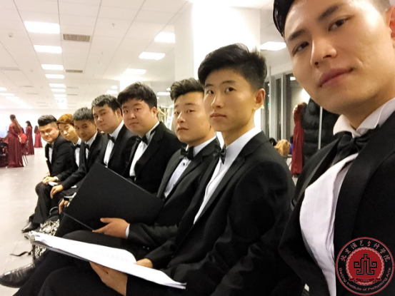 我院音乐系学生参演“2016英蓝圣诞歌剧音乐会” 我院音乐系学生参演“2016英蓝圣诞歌剧音乐会”