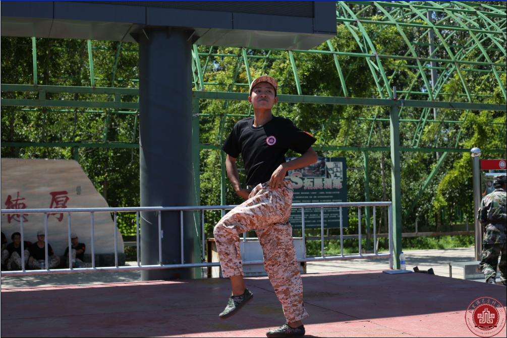 北京演艺专修学院2017级新生军训剪影