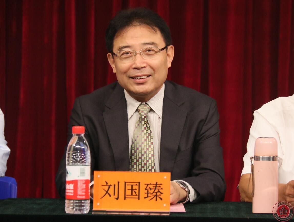 北京演艺专修学院隆重举行2017级新生开学典礼 北京演艺专修学院隆重举行2017级新生开学典礼